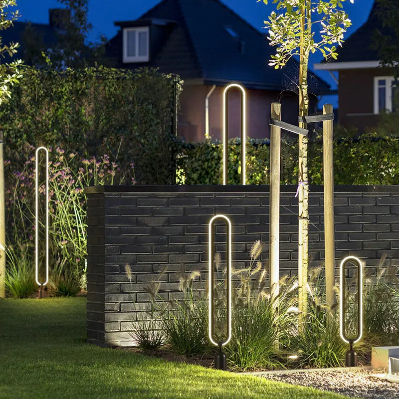 Lampada LED da Giardino Impermeabile – Design Minimal per Ville e Cortili