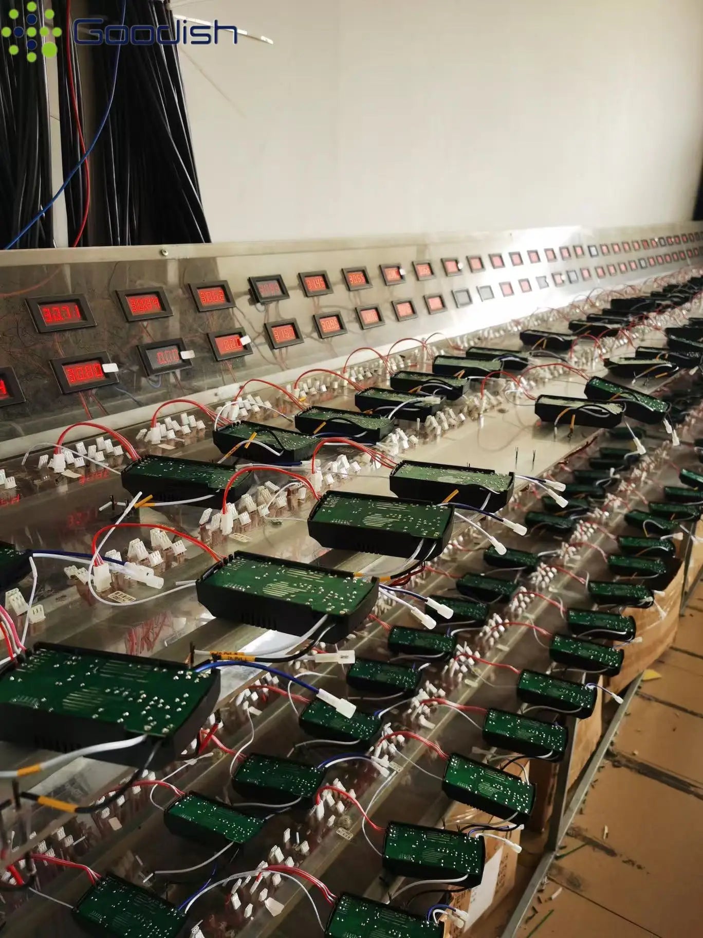 Ventilatore da Soffitto LED Nordico Minimalista - Design Moderno con Luce, Potente e Silenzioso per Soggiorno e Camera da Letto