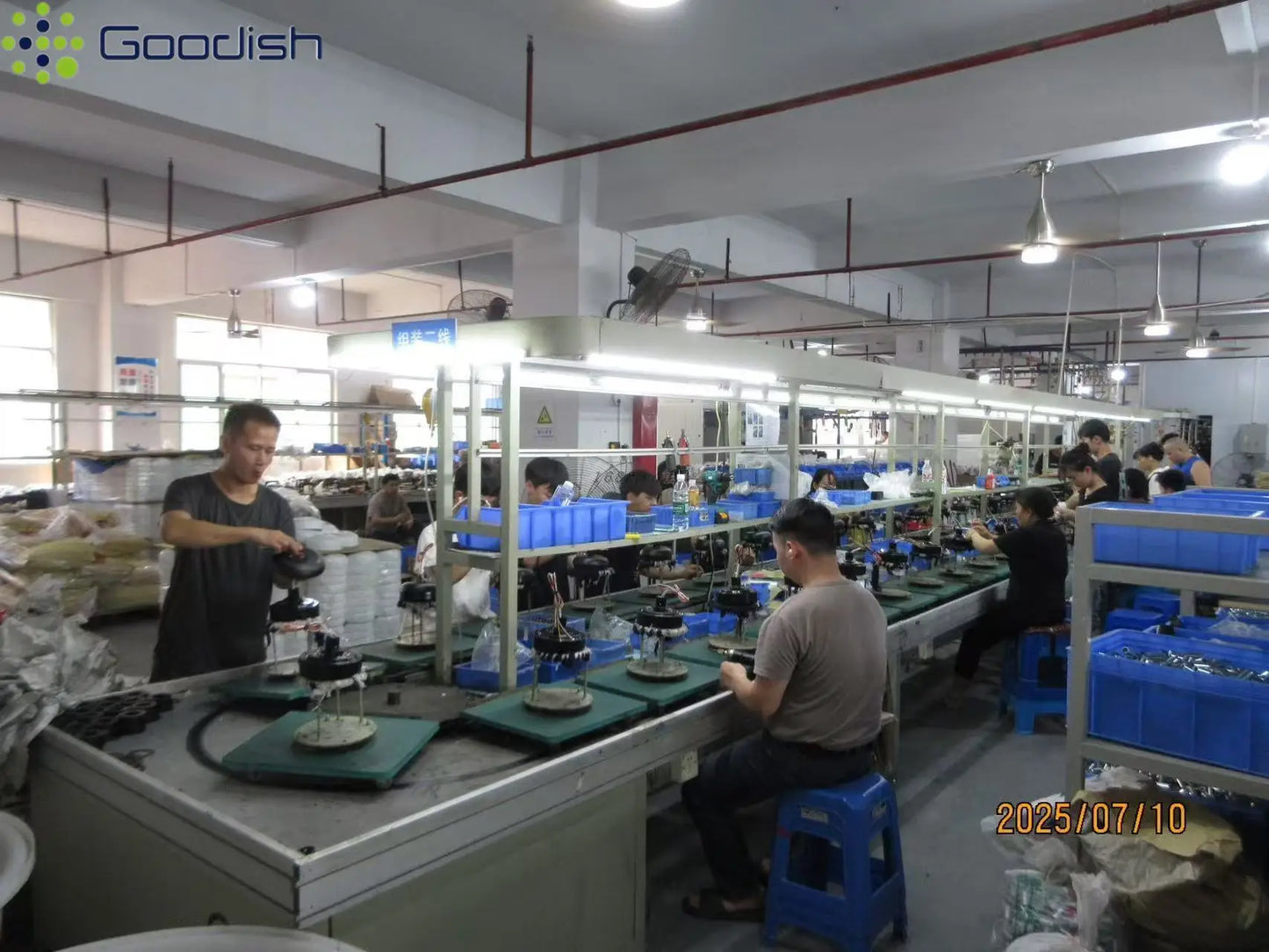 Ventilatore da Soffitto LED Nordico Minimalista - Design Moderno con Luce, Potente e Silenzioso per Soggiorno e Camera da Letto